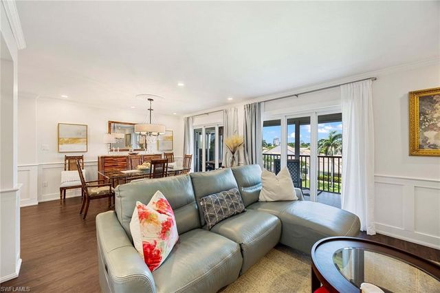 555 Park Shore DR B408, Naples, FL 34103