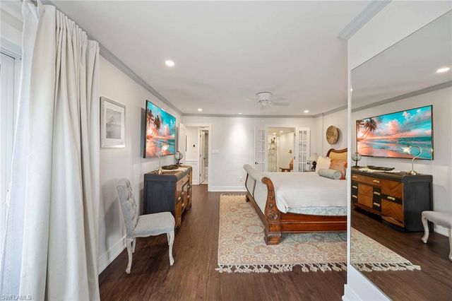 555 Park Shore DR B408, Naples, FL 34103