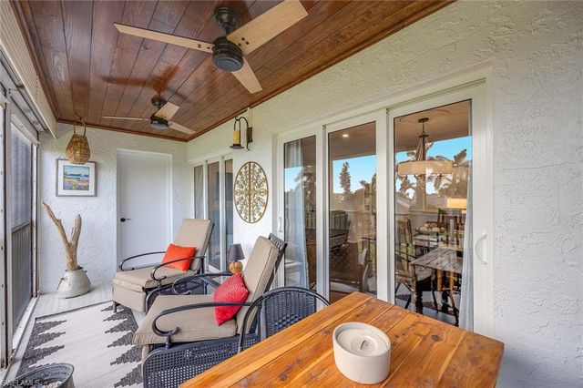 555 Park Shore DR B408, Naples, FL 34103
