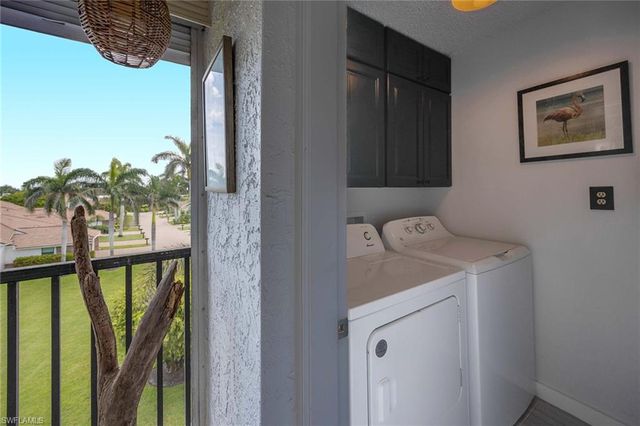 555 Park Shore DR B408, Naples, FL 34103