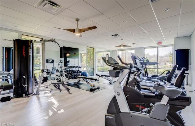 555 Park Shore DR B408, Naples, FL 34103
