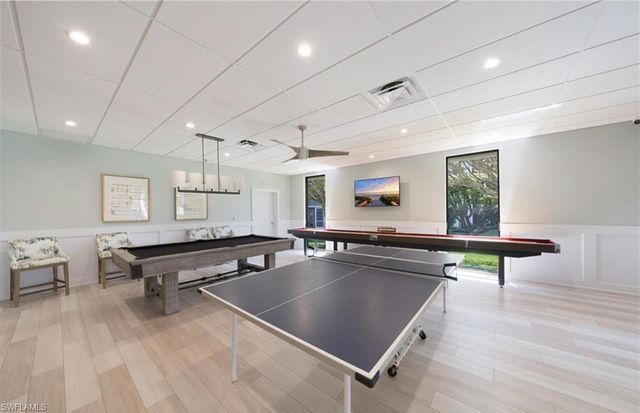 555 Park Shore DR B408, Naples, FL 34103