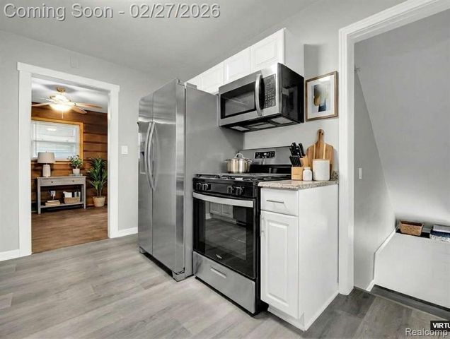 17127 Shaftsbury Avenue, Detroit, MI 48219