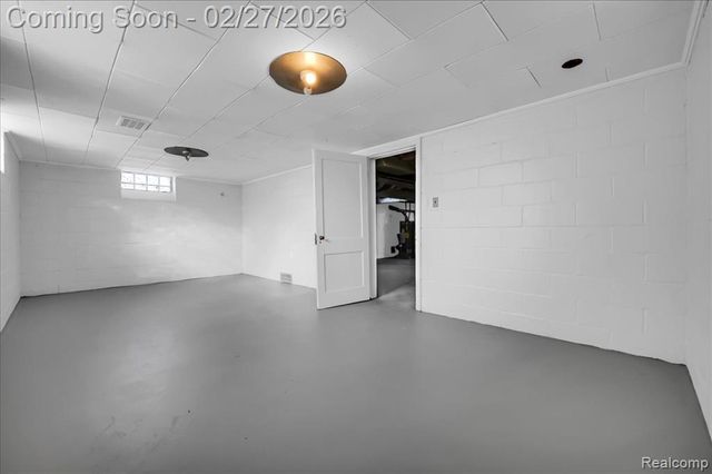 17127 Shaftsbury Avenue, Detroit, MI 48219