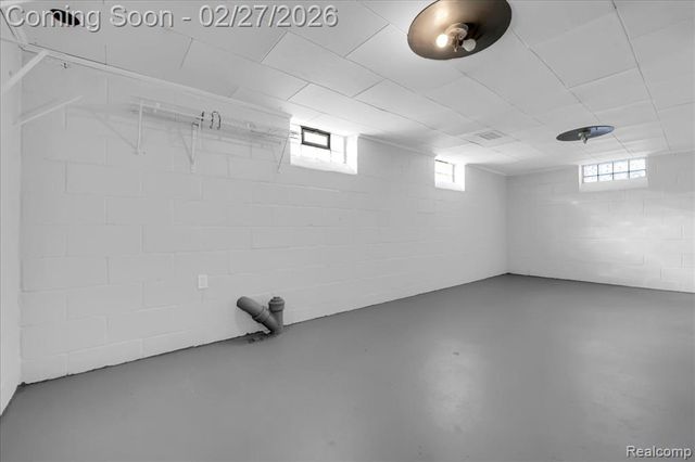 17127 Shaftsbury Avenue, Detroit, MI 48219