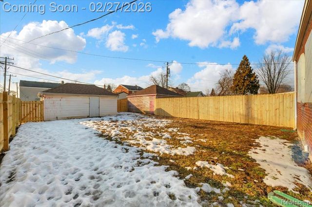 17127 Shaftsbury Avenue, Detroit, MI 48219