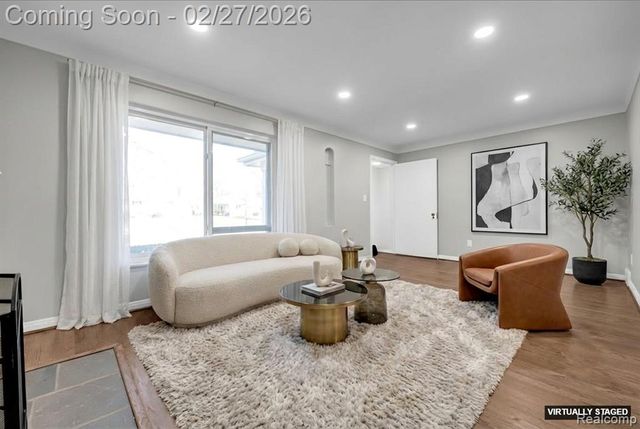 17127 Shaftsbury Avenue, Detroit, MI 48219