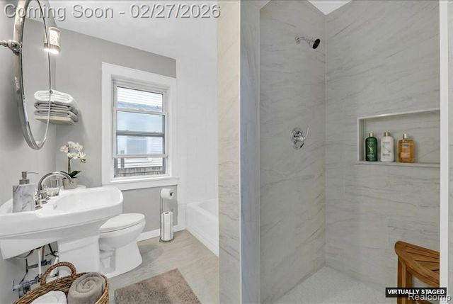 17127 Shaftsbury Avenue, Detroit, MI 48219