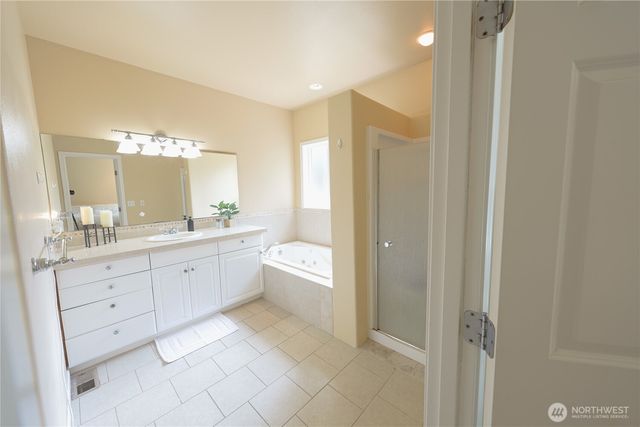 18709 68th Street E, Bonney Lake, WA 98391