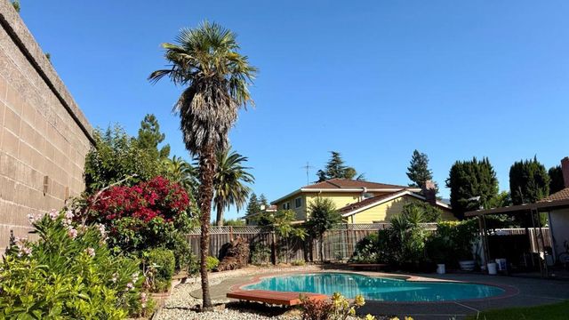 19959 Sea Gull Way, Saratoga, CA 95070