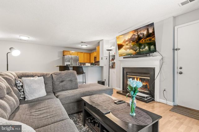 11705-C SUMMERCHASE CIR, Reston, VA 20194