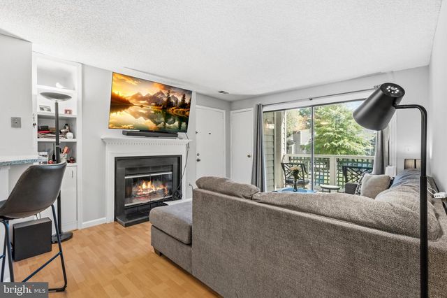 11705-C SUMMERCHASE CIR, Reston, VA 20194