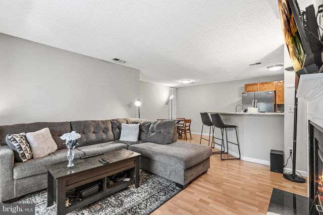 11705-C SUMMERCHASE CIR, Reston, VA 20194
