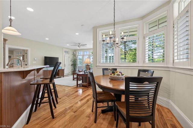 701 Crystal LN, Virginia Beach, VA 23451