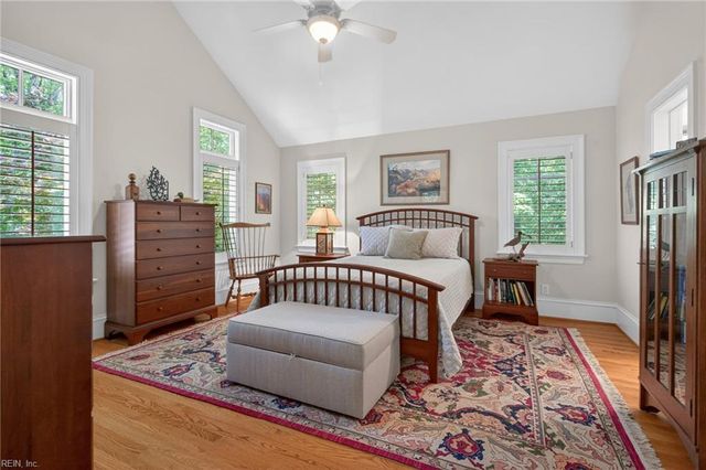 701 Crystal LN, Virginia Beach, VA 23451