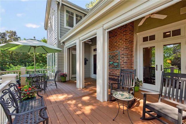 701 Crystal LN, Virginia Beach, VA 23451