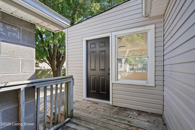 124 Melody Ln, Louisville, KY 40229