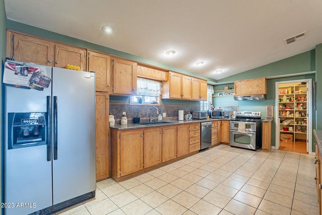 185 W MARILYN Way, San Tan Valley, AZ 85140