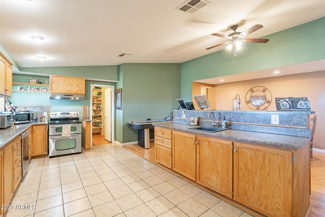 185 W MARILYN Way, San Tan Valley, AZ 85140