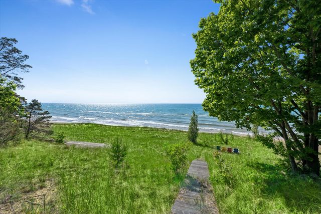40808 Wilderness Dunes Lane, Covert, MI 49043