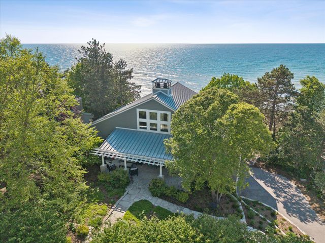 40808 Wilderness Dunes Lane, Covert, MI 49043