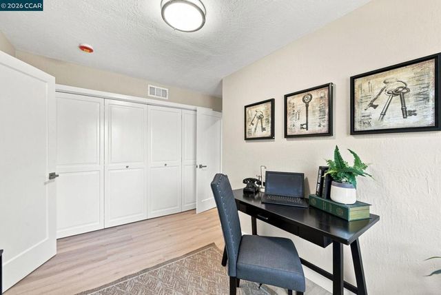 62 Claremont Ave, Orinda, CA 94563