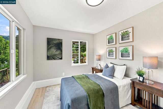 62 Claremont Ave, Orinda, CA 94563