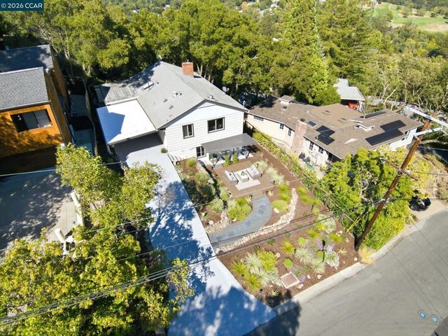 62 Claremont Ave, Orinda, CA 94563