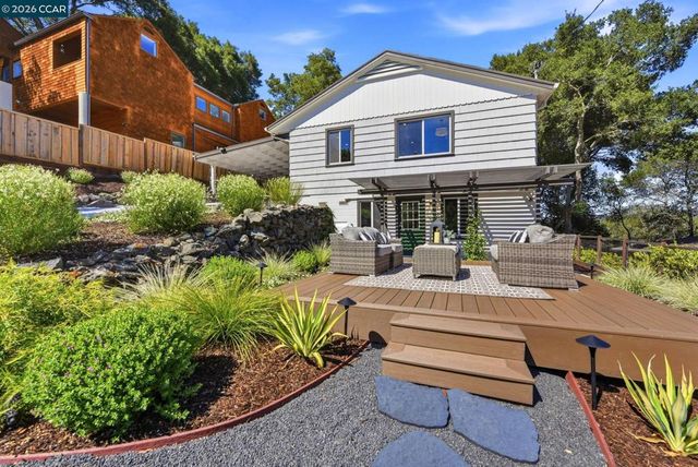 62 Claremont Ave, Orinda, CA 94563