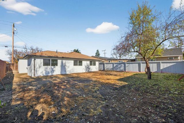 1277 Olivina Ave, Livermore, CA 94551