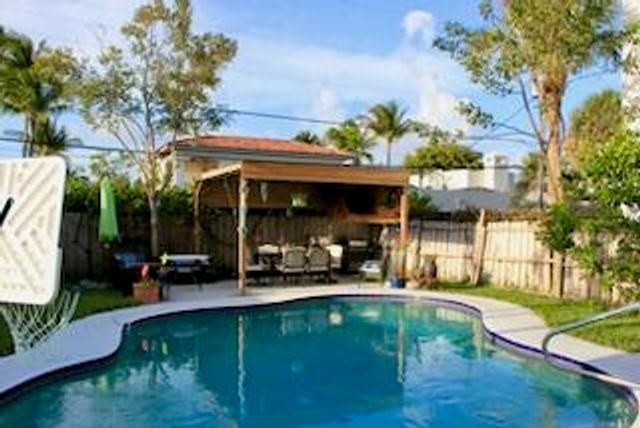 237 Wenonah Place, West Palm Beach, FL 33405