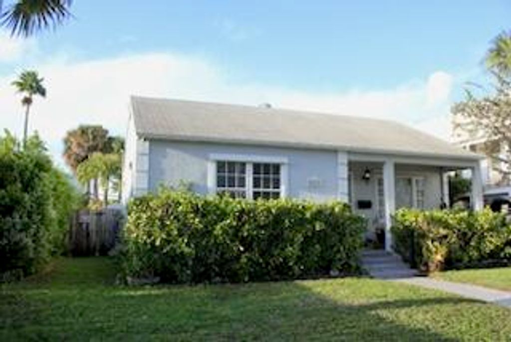 237 Wenonah Place, West Palm Beach, FL 33405