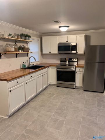 3916 9th Avenue, Huntsville, AL 35805