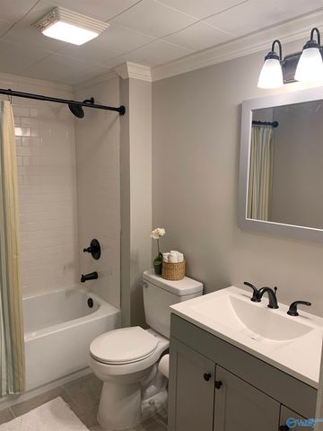 3916 9th Avenue, Huntsville, AL 35805