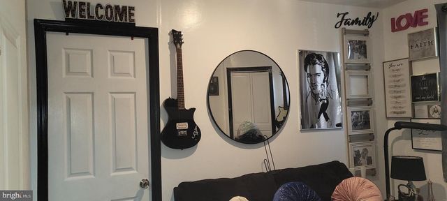 429 W ASHDALE ST, Philadelphia, PA 19120