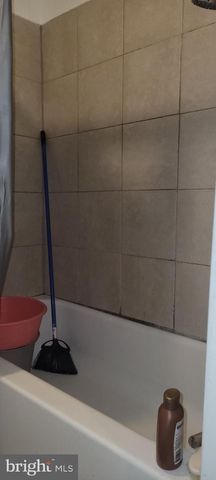 429 W ASHDALE ST, Philadelphia, PA 19120