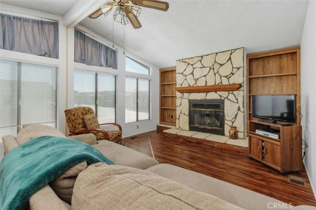 4080 Pedley 146, Riverside, CA 92509