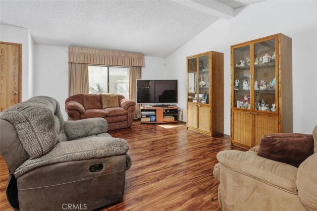 4080 Pedley 146, Riverside, CA 92509