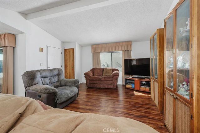 4080 Pedley 146, Riverside, CA 92509