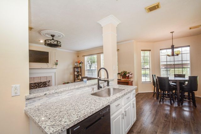 1631 Almond Brook Lane, Houston, TX 77062