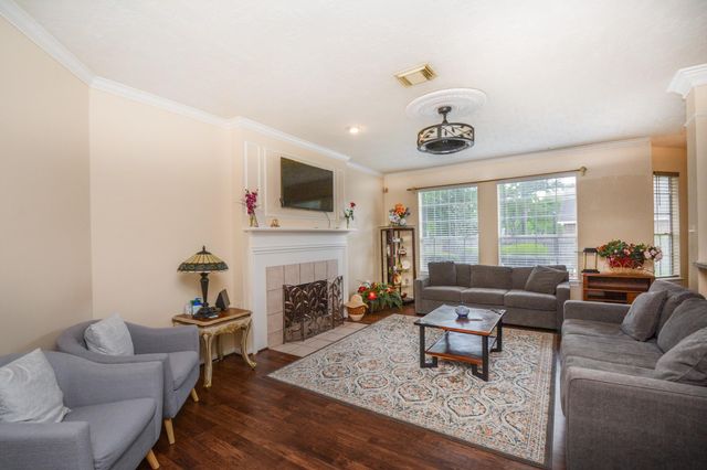 1631 Almond Brook Lane, Houston, TX 77062