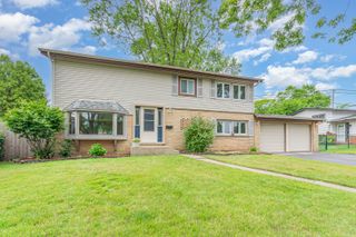 413 Northshore Drive, Mundelein, IL 60060