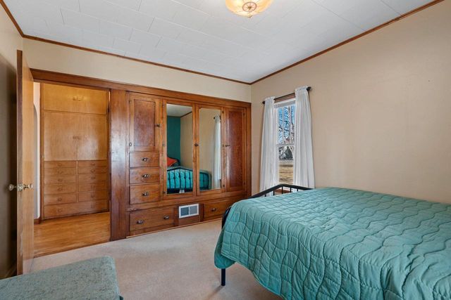 413 JEFFERSON STREET, Algoma, WI 54201