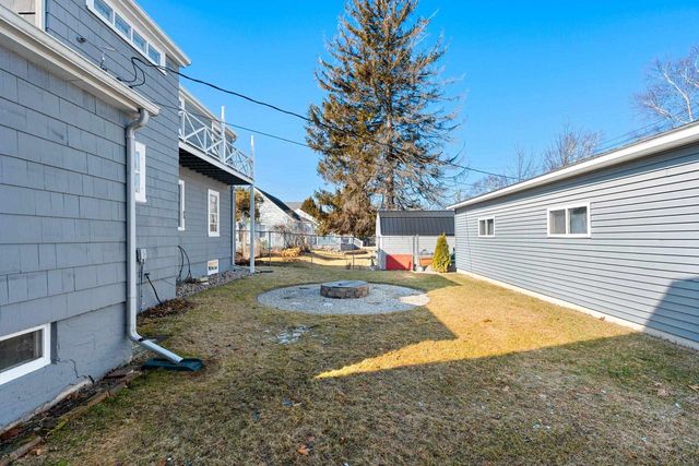 413 JEFFERSON STREET, Algoma, WI 54201