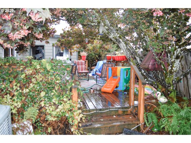 3262 B St, Forest Grove, OR 97116