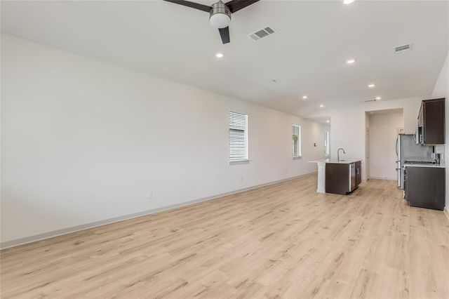 341 Wilshire RD, San Marcos, TX 78666