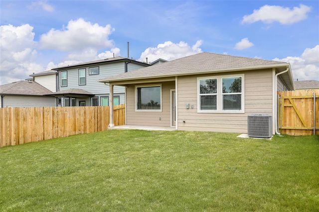 341 Wilshire RD, San Marcos, TX 78666