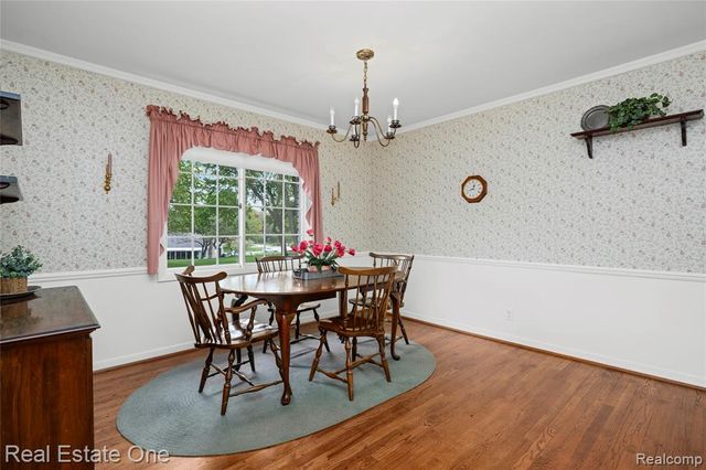 1675 Ledbury Drive, Bloomfield Hills, MI 48304