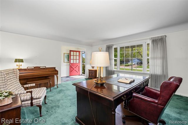 1675 Ledbury Drive, Bloomfield Hills, MI 48304