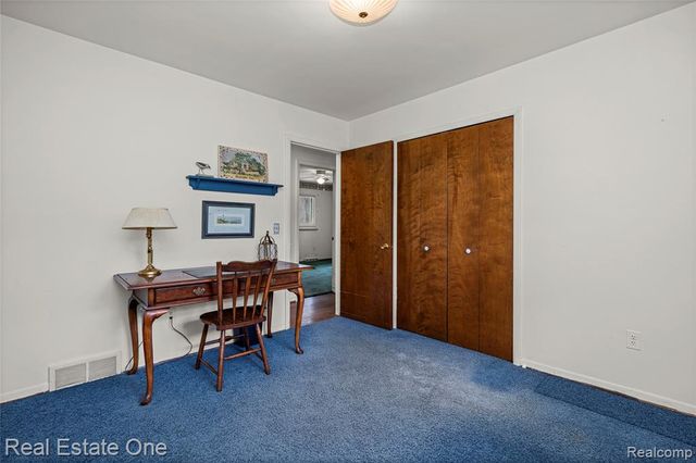 1675 Ledbury Drive, Bloomfield Hills, MI 48304